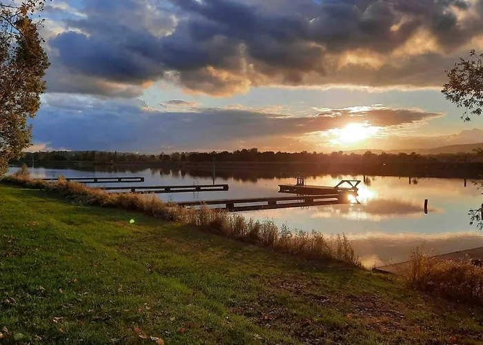 Camping Aux Rives Du Soleil
